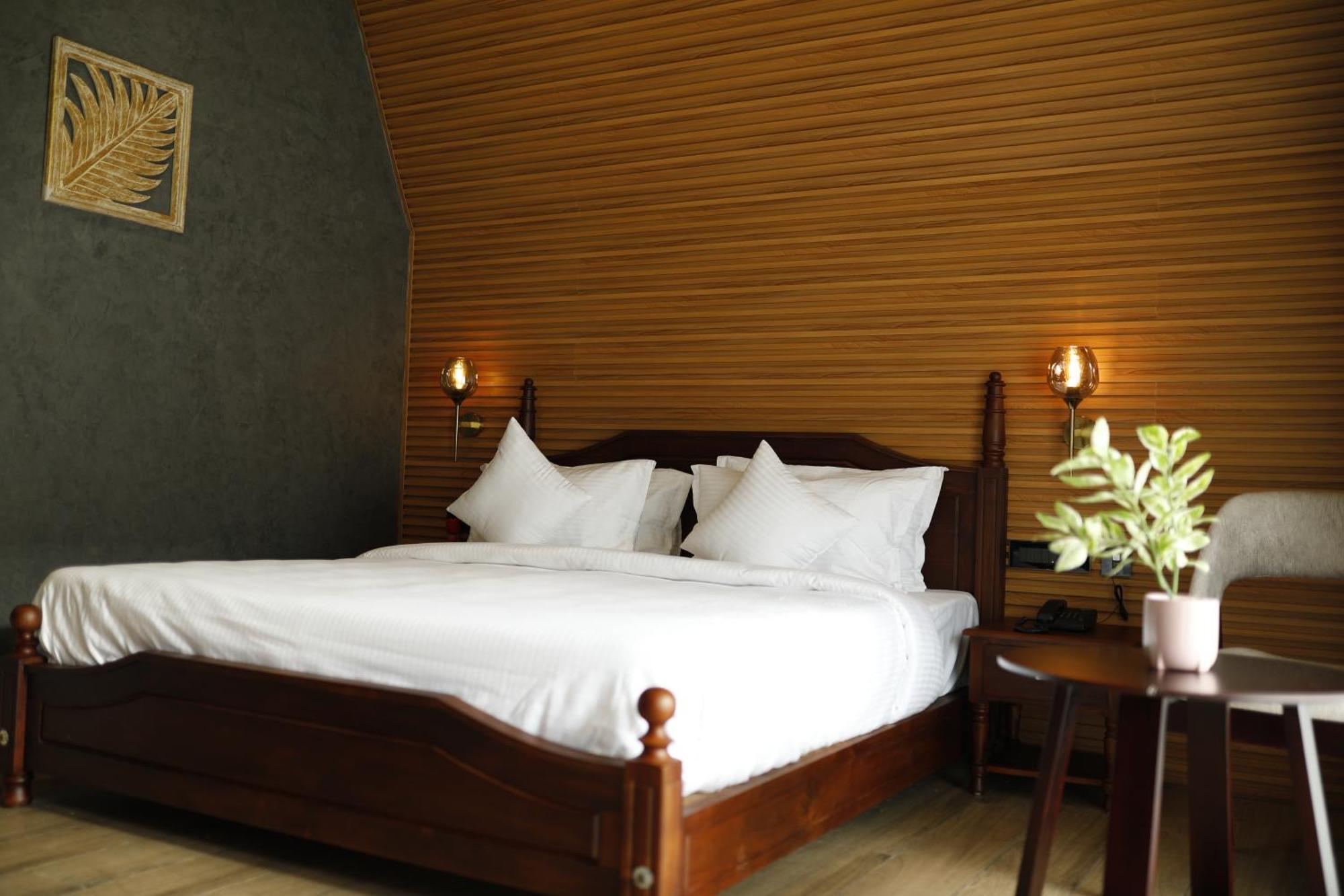 Leela'S 7Th Heaven Resort & Spa Trikunnapuzha Dış mekan fotoğraf